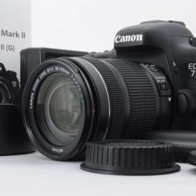 Canon EOS 7D Mark II APS-C一眼レフカメラ ボディ ほぼ新品
