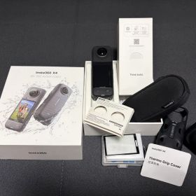【美品・動作確認済】Insta360 X4 8K アクションカメラ 付属品完備