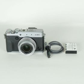 [並品] FUJIFILM X30 シルバー | コンパクトデジタルカメラ