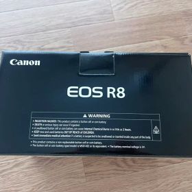 [新品]Canon EOS R8 ボディ