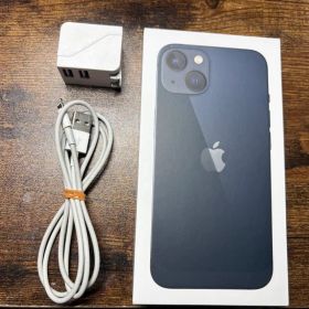 Apple iPhone 13 ミッドナイト 本体