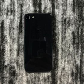 【中古品】Apple iPhone 8 64GB ブラック バッテリー100%