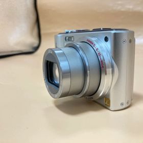 ◆SDカード付き◆Panasonic LUMIX DMC-TZ10 シルバー色
