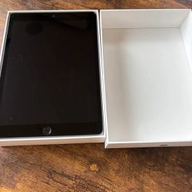 iPad 第9世代256GB スペースグレイ FK2N3LL/A Wi-Fi