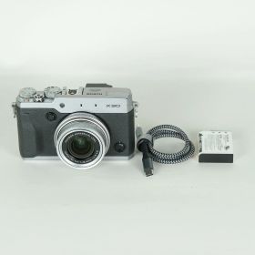 [並品] FUJIFILM X30 シルバー | コンパクトデジタルカメラ