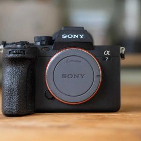 α7 IV 新品 225,000円 中古 179,000円 | ネット最安値の価格比較