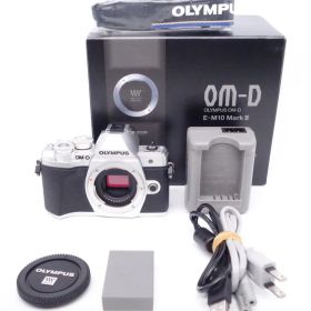 【美品】オリンパス OLYMPUS ミラーレス一眼 OM-D E-M10 MarkIII ボディー シルバー [6N0819]