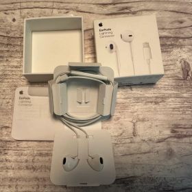 Apple EarPods Lightning Connector