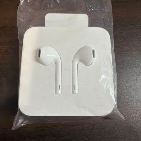 新品Apple EarPods with Lightning Connector