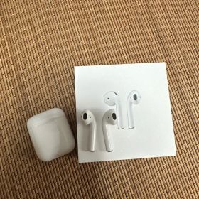 Apple AirPods 第2世代