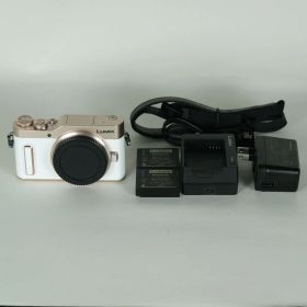 [美品] Panasonic LUMIX DC-GF10 ボディ ホワイト | マイクロフォーサーズマウント