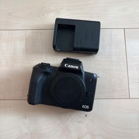 Canon EOS kiss M ミラーレス一眼 本体 充電器セット