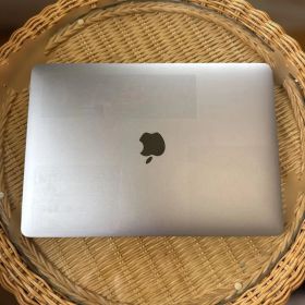 MacBook Air 2020 13インチ i5 8GB 512GB