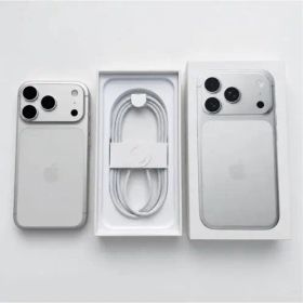 Apple iPhone 17Pro 256 美品
