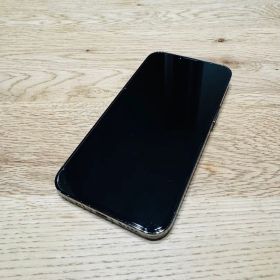 Apple iPhone 13 Pro 本体