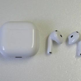 【中古品】Apple AirPods 4 NC アップル エアポッズ4 アクティブノイズキャンセリング A3059 A3055 A3056 ワイヤレスイヤホン 送料無料！ エアーポッズ 訳有
