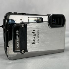 【2608-450】OLYMPUS オリンパス Tough TG-820 シルバー バッテリー欠品 コンパクトデジタルカメラ 動作未確認 現状渡し