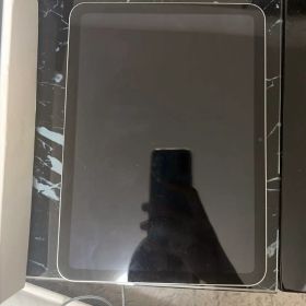iPad 第10世代 64GB Wi-Fi + Cellular シルバー