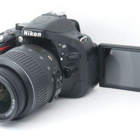 ★高画質セルフィー！ショット数13460回☆ニコン D5200 レンズキット★