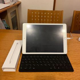 iPad第7世代32GB Wi-Fi 純正Apple Pencil・キーボード付