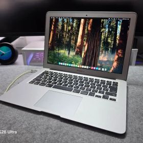 Apple MacBook Air 2017 本体