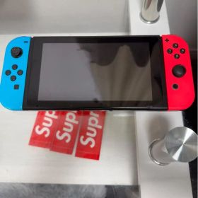 Nintendo Switch 本体 ネオンブルー/ネオンレッド