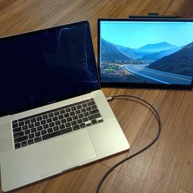 MacBook Pro 16インチ 2019 液晶割れ 外部出力OK US配列