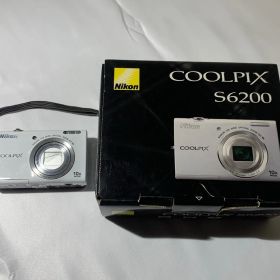3320 Nikon COOLPIX S6200 ホワイト 動作確認済み デジカメ【宅】