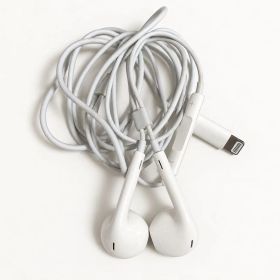 Apple EarPods Lightning 有線イヤホン 断線なし