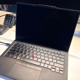 ThinkPad X1 Carbon Gen 13 US配列 箱や各種書類あり
