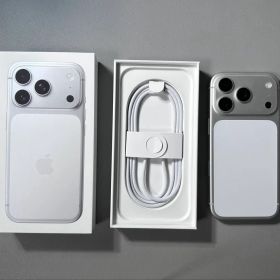 Apple iPhone17 Pro シルバー 256GB SIMフリー