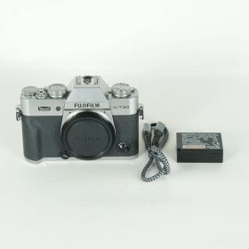 [良品 | シャッター数7,560回] FUJIFILM X-T30 II [ボディ シルバー] | FUJIFILM Xマウント