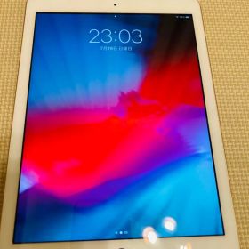 iPad 第6世代（32GB・Wi-Fiモデル）