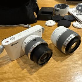 Nikon 1 J1 ダブルズームキット ホワイト 本体