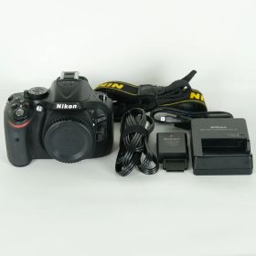 [良品 | シャッター数946回] Nikon D5200 ボディ ブラック | ニコンFマウント