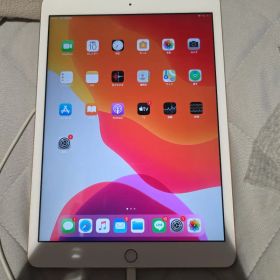 Apple iPad 第7世代 本体 キーボード付き