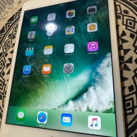 Apple iPad 4mini 本体 ゴールド