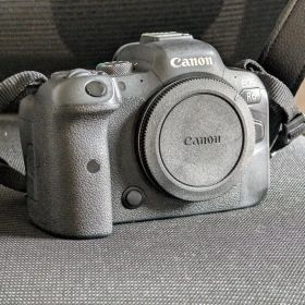Canon EOS R6