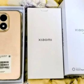 【新古品】国内版Simフリー Xiaomi 15T 512GB 充電器付属