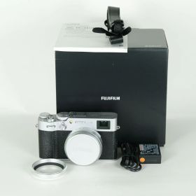 [美品 | シャッター数6,500回｜フィルター付] FUJIFILM X100VI [シルバー] | コンパクトデジタルカメラ