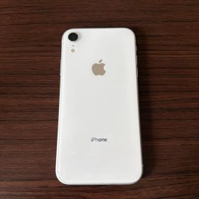 Apple iPhone XR本体 64GB ホワイト