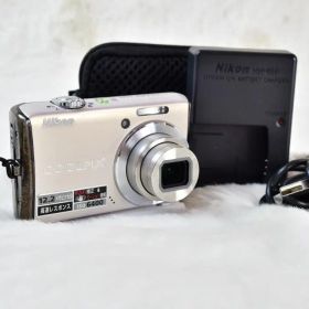 Nikon COOLPIX S620 シルバー