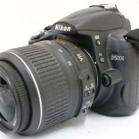 【返品保証】 【シャッター664回】ニコン Nikon D5000 DX AF-S NIKKOR 18-55mm F3.5-5.6G VR デジタル一眼 T203