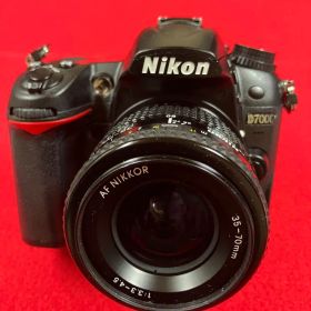 衝撃 値引き！これが超極上品Ｄ7000 Ｓ数1880回 35-70mm ズ-ム付