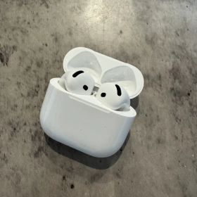 Apple AirPods4 保証2027/4/17まで