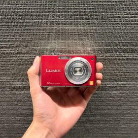 【完動品】Panasonic LUMIX DMC-FX40 デジカメ