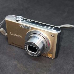 Panasonic LUMIX DMC-FX40 ゴールド 箱付き