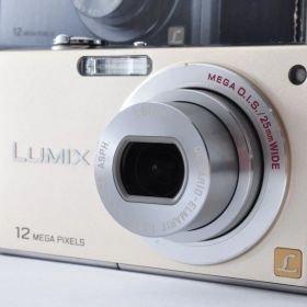 Panasonic LUMIX DMC-FX40 DIGITAL Camera ゴールド デジカメ デジタルカメラ パナソニック