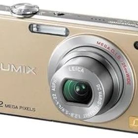 【中古】(非常に良い)パナソニック デジタルカメラ LUMIX (ルミックス) FX40 グロスゴールド DMC-FX40-N