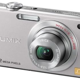 パナソニック デジタルカメラ LUMIX (ルミックス) FX40 プレシャスシルバー DMC-FX40-S(中古品)